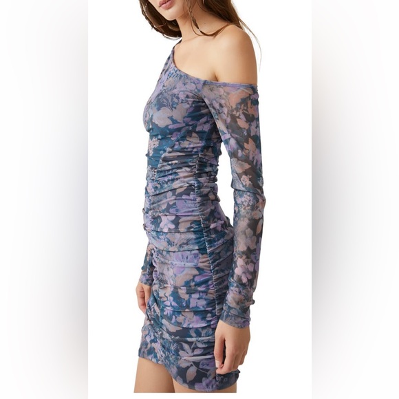 Free People Chloe One-Shoulder Net Ruched Dress medium - Picture 3 of 9